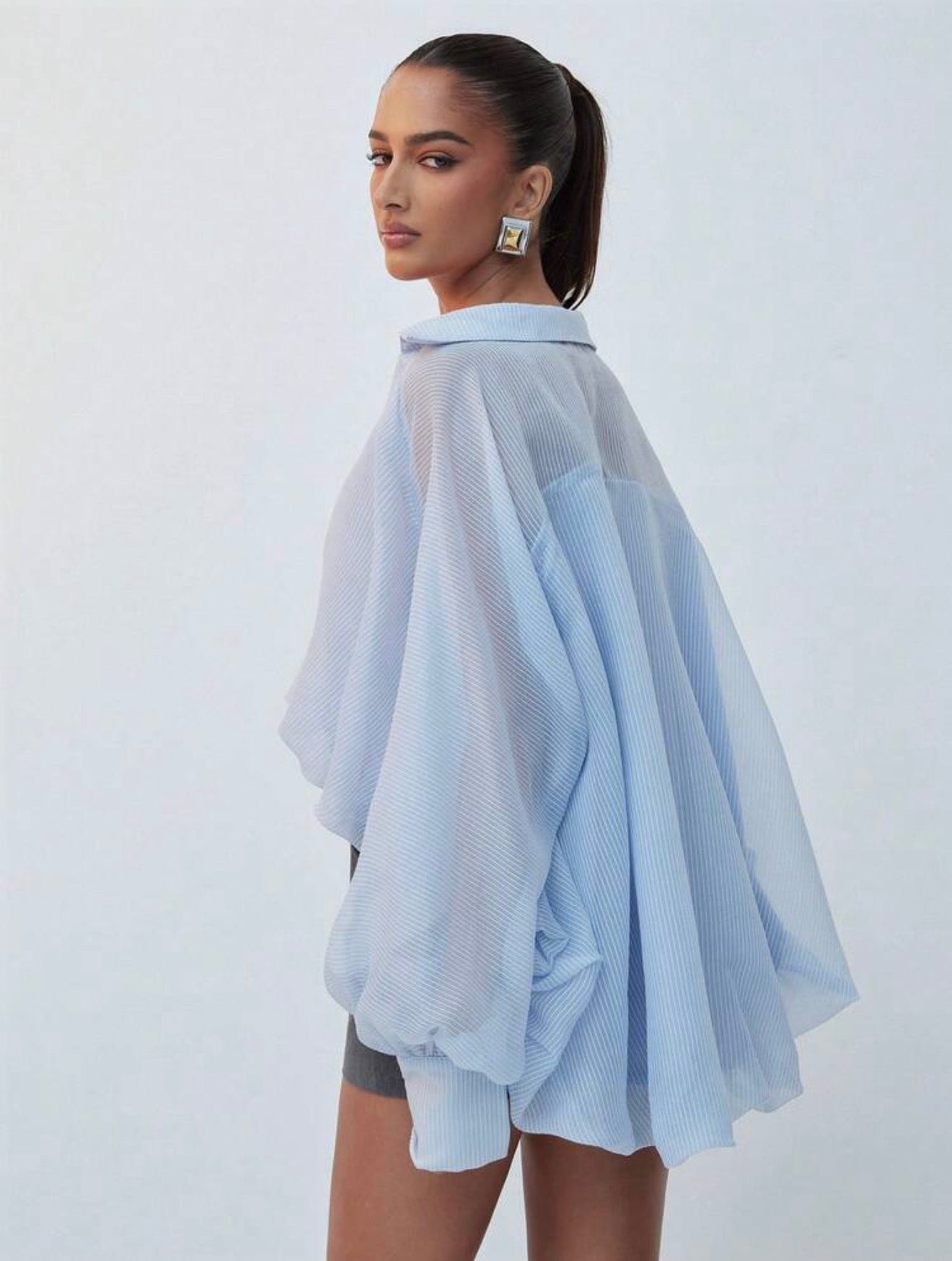 Balloon Sleeve Crop Shirt